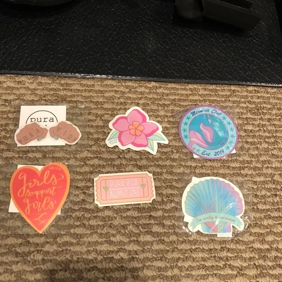 Pura Vida 15 sticker pack and bracelet bundle - Picture 2 of 4